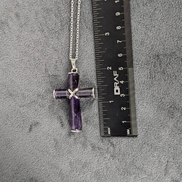 Amethyst and silver color cross pendant, free chain, unisex women men - Picture 5 of 8